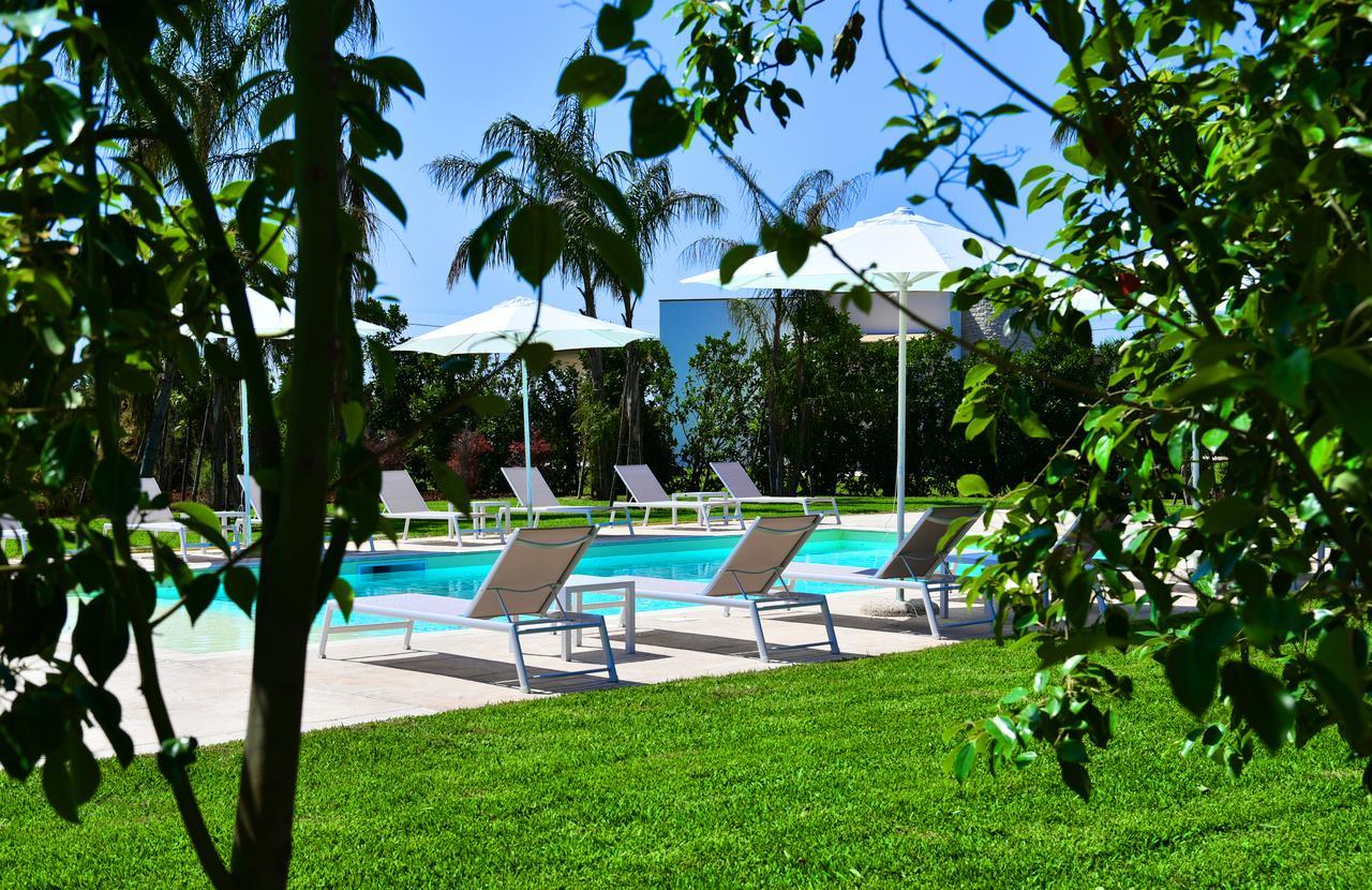 Bed and Breakfast Borgo Fiorito Relais Parabita Exterior foto